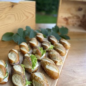 Plateau de mini pains bretzels